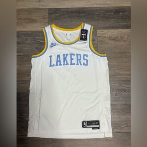 Nike NBA Lakers Men’s Large Jersey New with Tags
